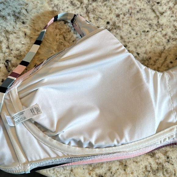 La Vie en Rose Bikini - Picture 2 of 3